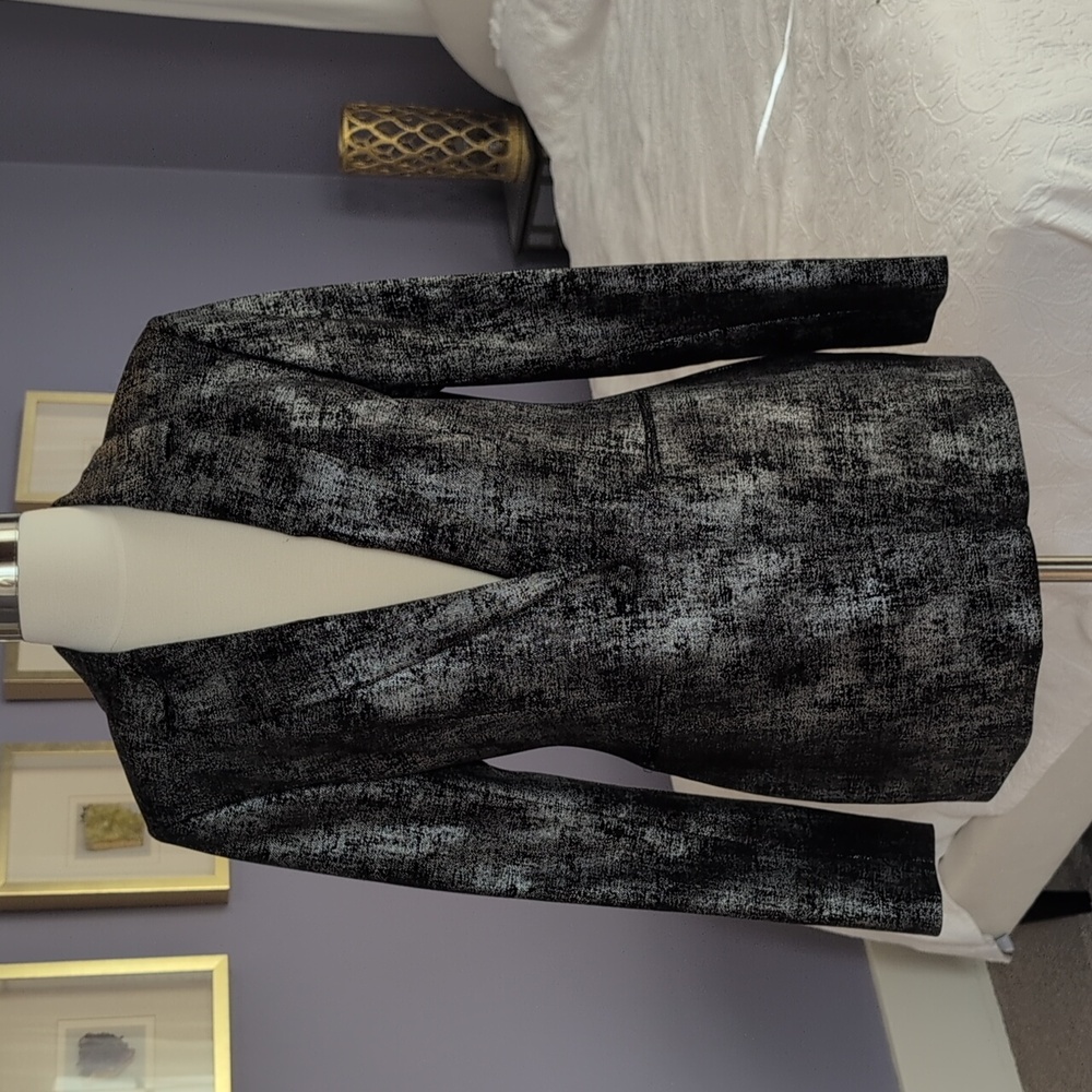 NWT BCBGMaxAzria Silver & Black Foil Blazer (Size S)